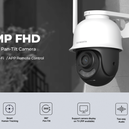 بانر توضيحي لمميزات كاميرا المراقبة الخارجية Skyworth بدقة 3MP FHD. يظهر الكاميرا المتحركة (Smart Pan-Tilt) التي تعمل بالواي فاي 2.4G والتحكم عبر التطبيق. الأيقونات توضح: تتبع البشر الذكي (Smart Human Tracking)، دوران 360 درجة (360° Pan-Tilt)، دعم العرض على التلفزيون (Support camera display on TV)، والصوت ثنائي الاتجاه (Two-way Audio).