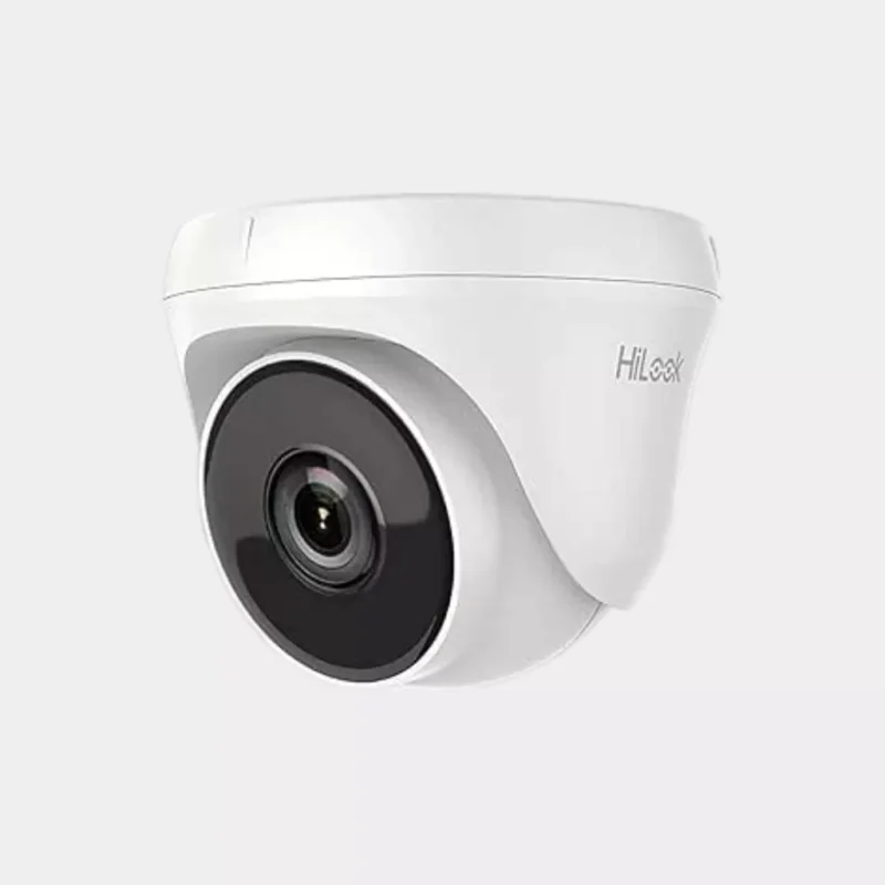 صورة تظهر كاميرا مراقبة HiLook THC‑T120‑PC بقدرة 1080p، شكل قبة صغيرة وأنيقة، مُصممة للاستخدام الداخلي أو الخارجي المغطّى.